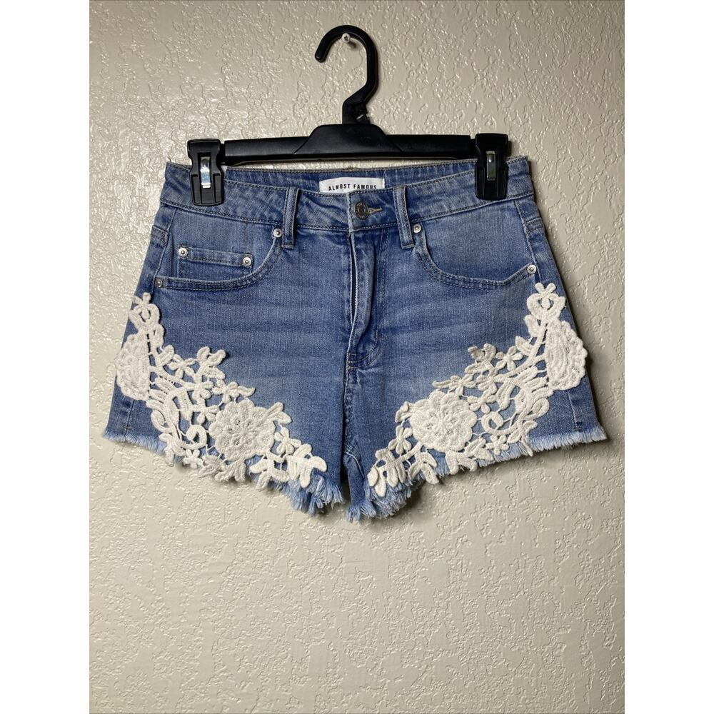 Almost Famous Crochet Denim Shorts Size 3 Med Wash Blue Raw Hem Stretch
